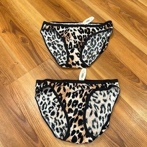 NWT Victoria’s Secret Medium Low Rise Cotton Bikini M Leopard Print Panty